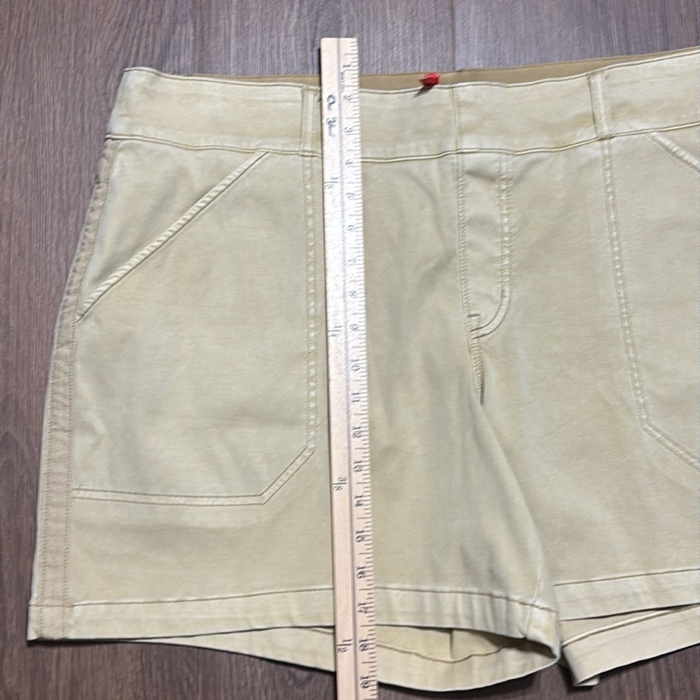 SPANX Tan Utility Shorts NWT Size 3X Pull-On Stretch Shaping Casual Shorts - Picture 6 of 7